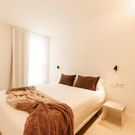 Bravissimo Vivaldi 4-5c, Monthly Apartman *